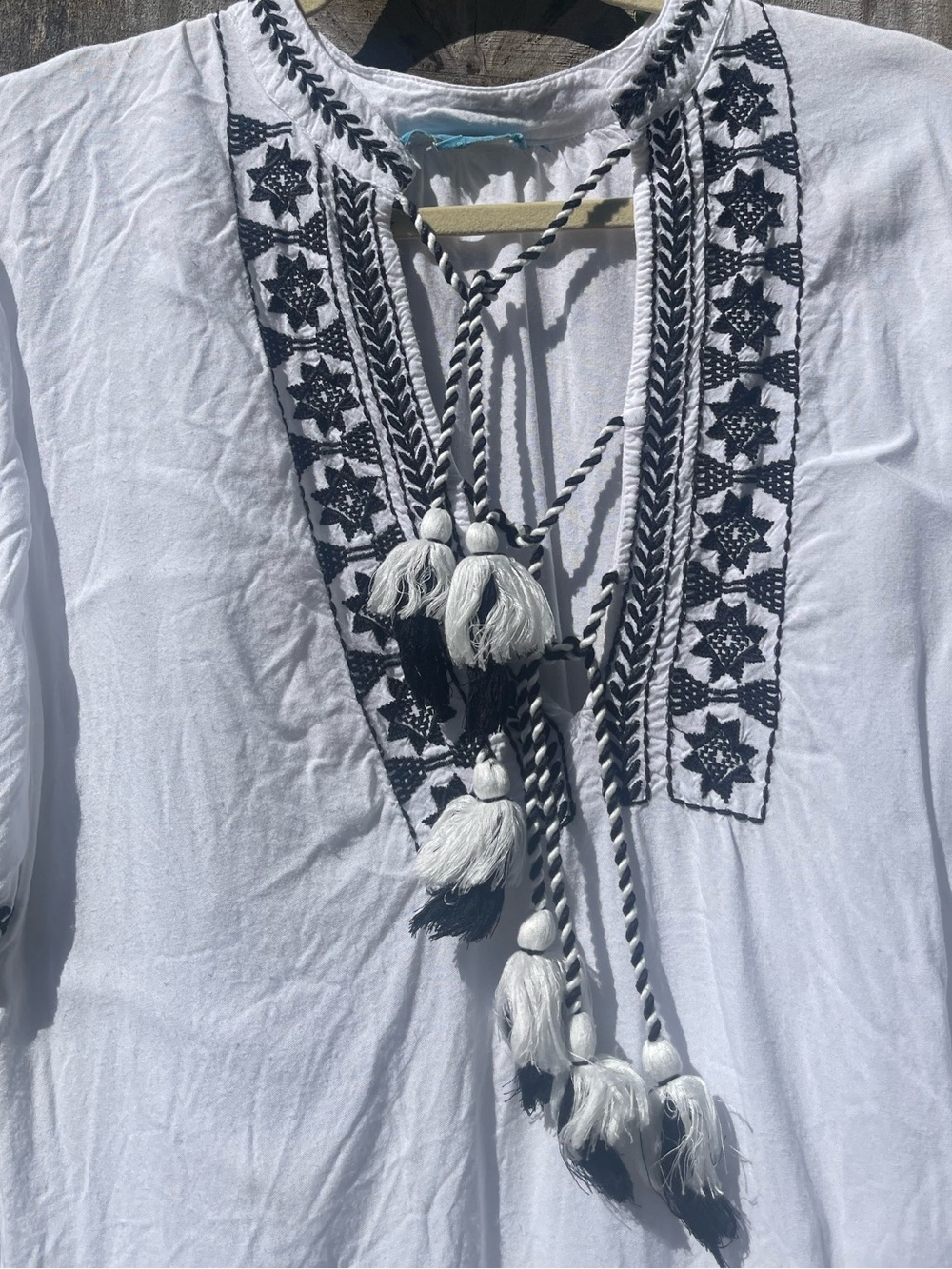 blue island White Tunic with Black Embroidered Trim Size M - Picture 3 of 14